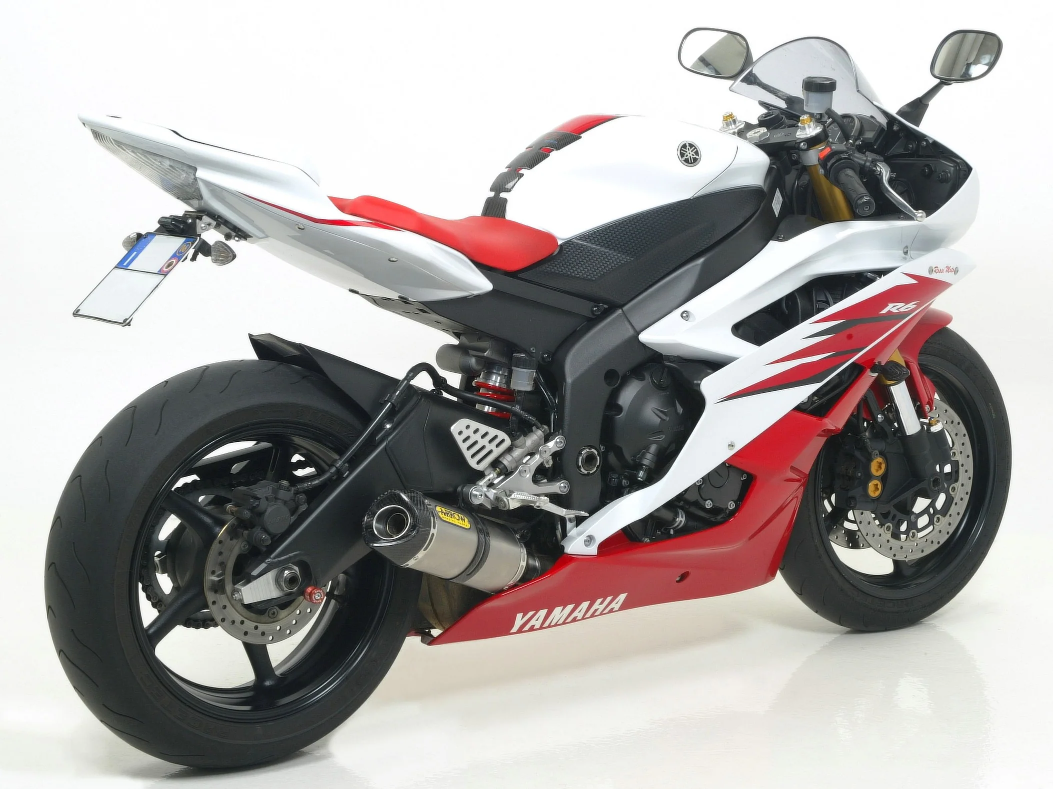 Arrow Slip-On Thunder Titanium Yamaha YZF-R6 RJ11 (06-07) 71701PK - Image 3