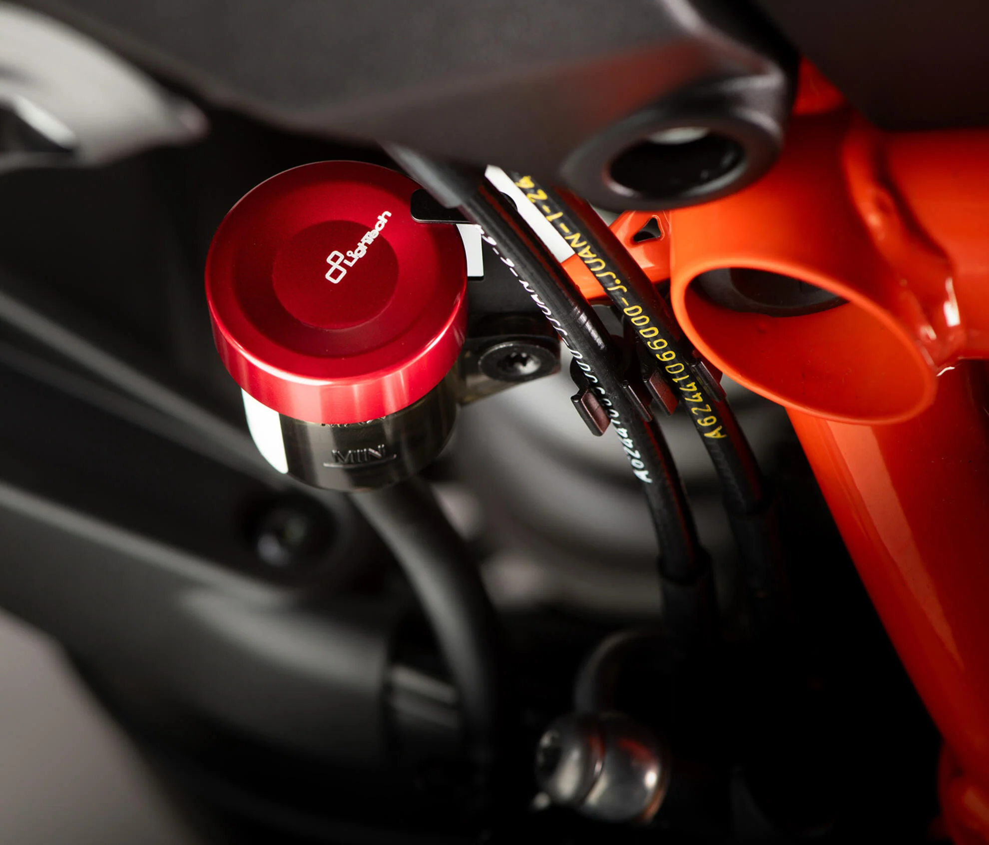 Ausgleichsbehälter-Deckel Hinten LighTech Ducati Panigale V4/S/R (25-26) FBC27 - Image 10