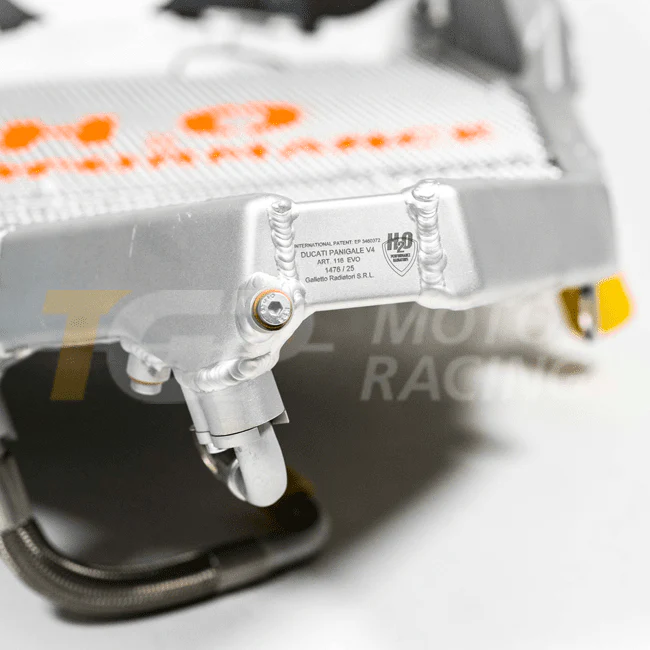 H2O Performance Wasser + Ölkühler EVO Kit Ducati Panigale V4/S (25-26) - Image 8