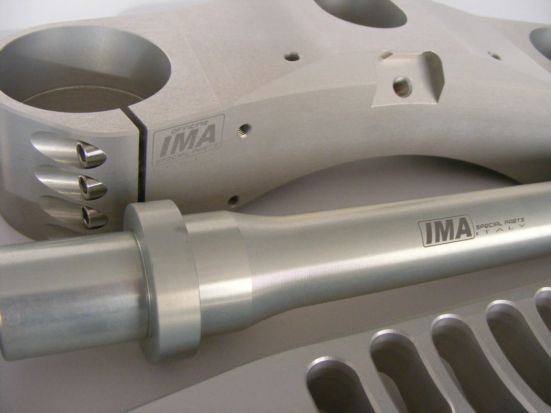 Ima Special Parts Racing Gabelbrücke Ducati Panigale V4 R (19-21) - Image 5