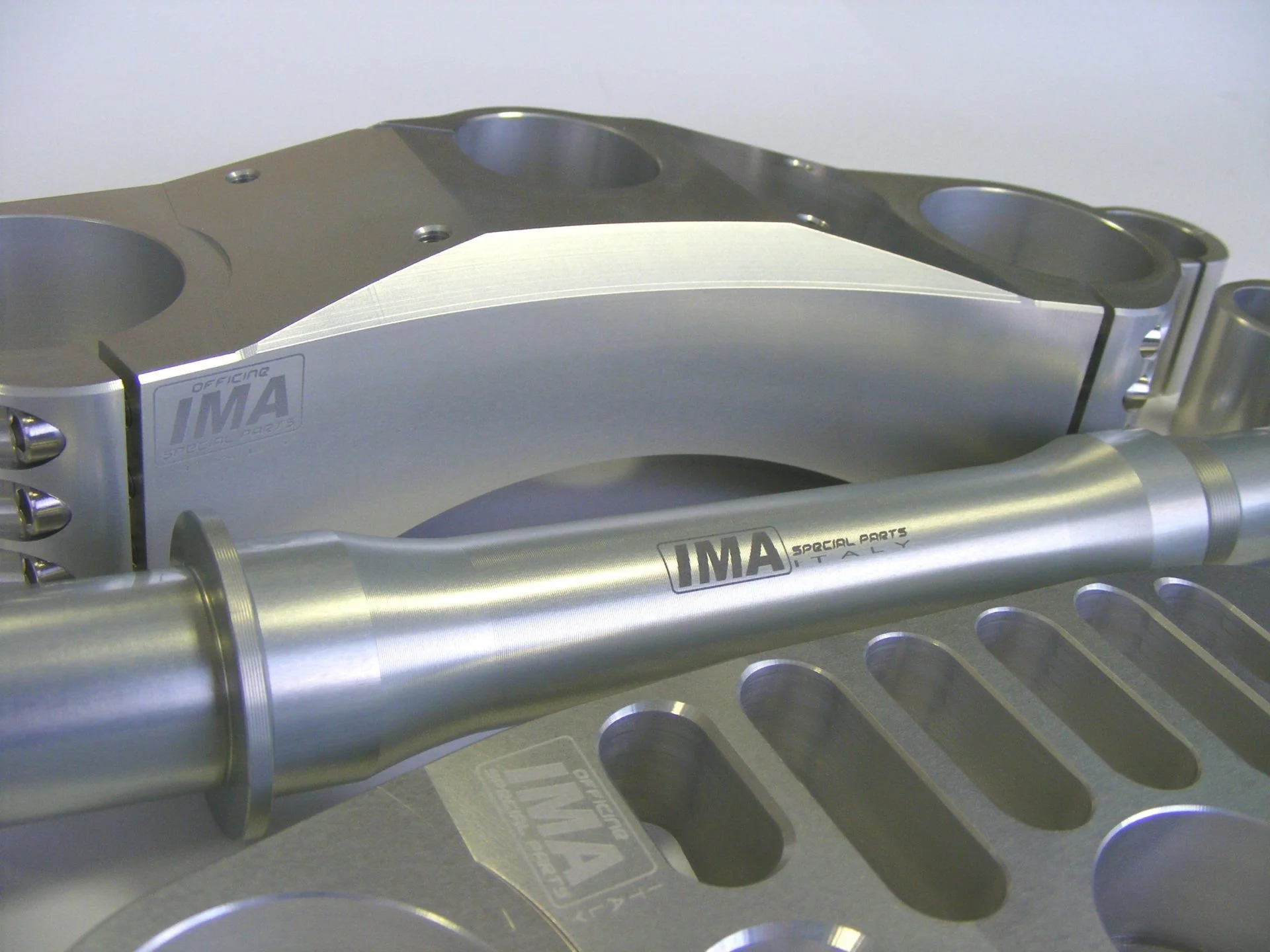 Ima Special Parts Racing Gabelbrücke Triumph Daytona 675/R (06-12) - Image 3