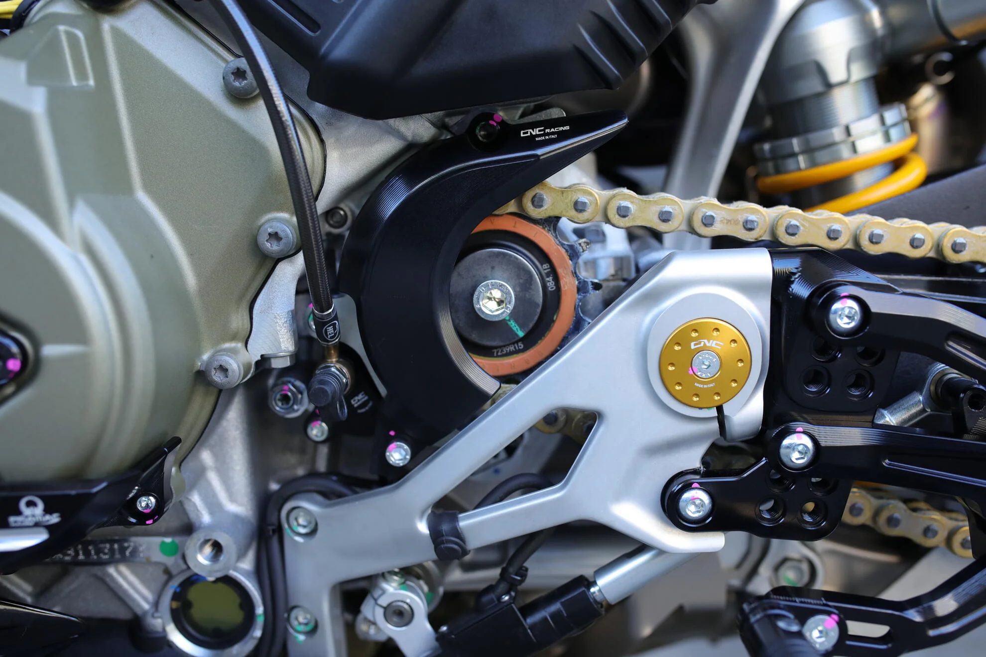 Kupplungsnehmerzylinder CNC Racing Ducati Panigale V4/S/R (25-26) AF601 - Image 4