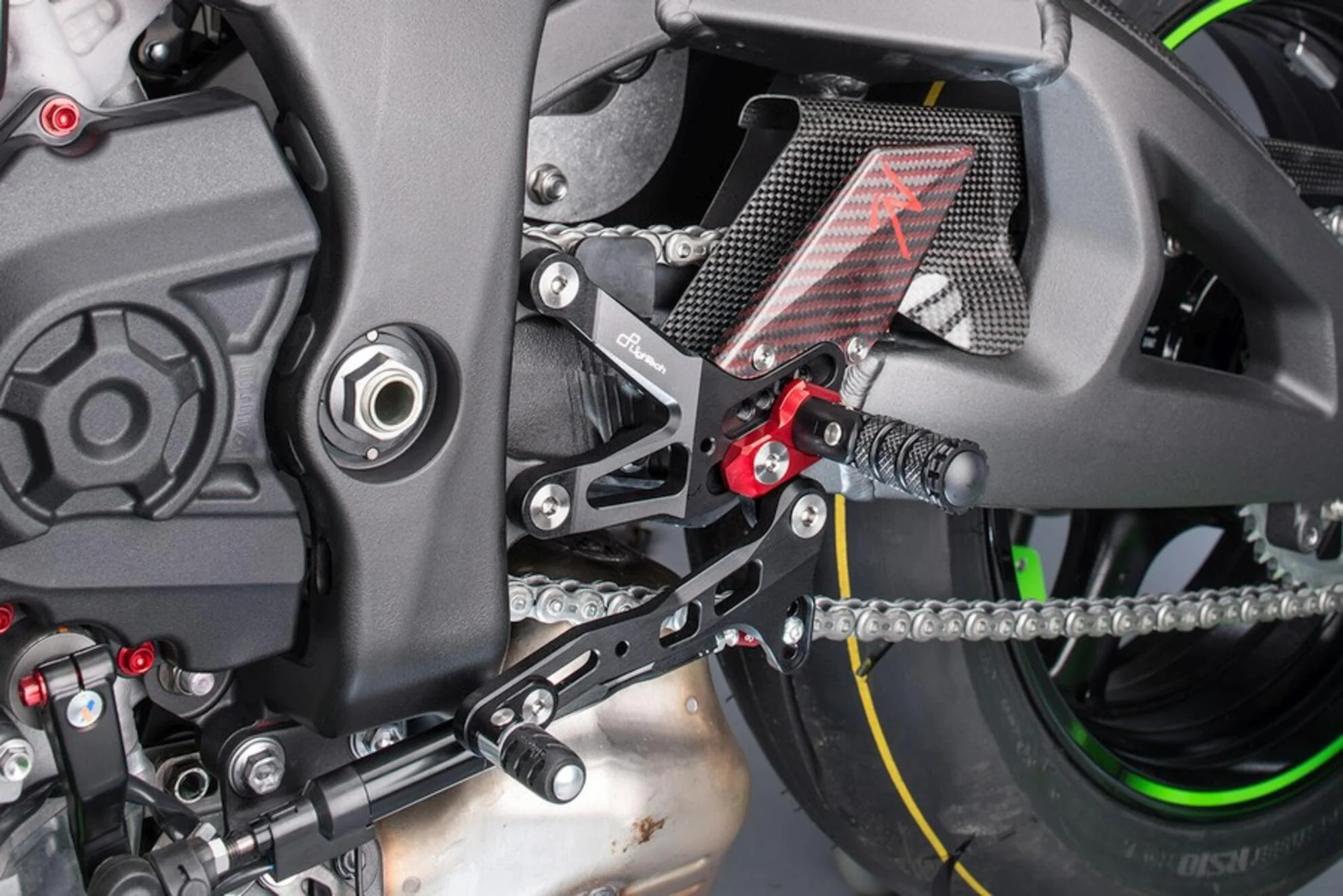 Fußrastenanlage R LighTech Kawasaki ZX-10 R/RR (16-20) FTRKA006R - Image 8