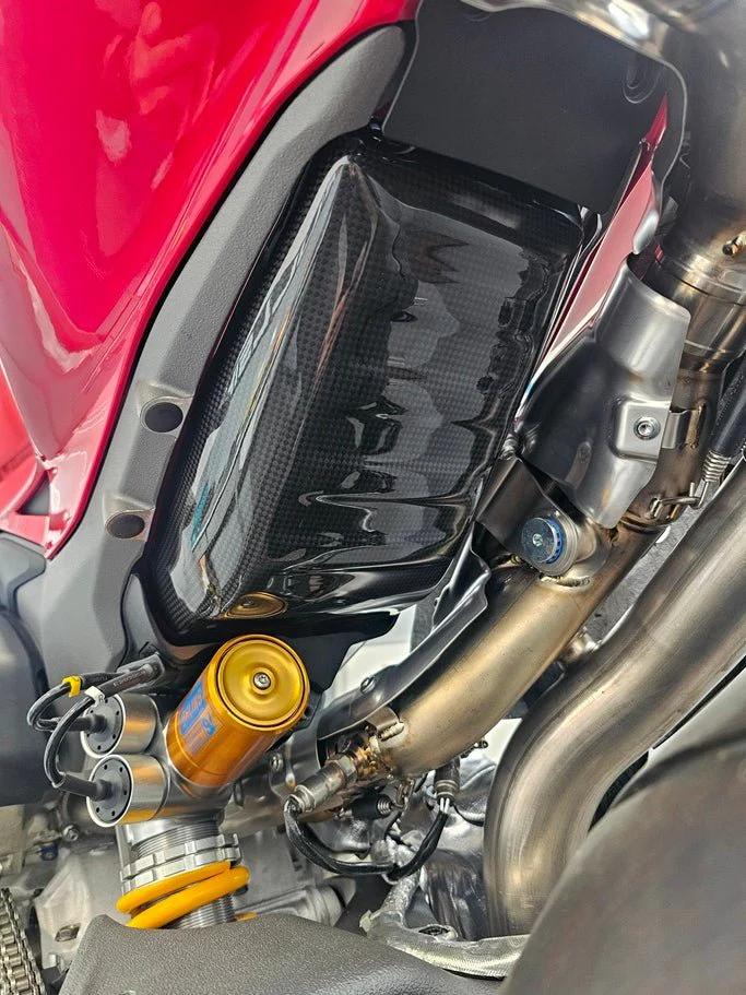Tankabdeckung unten Carbon Fullsix Ducati Panigale V4/S (25-26) - Image 2