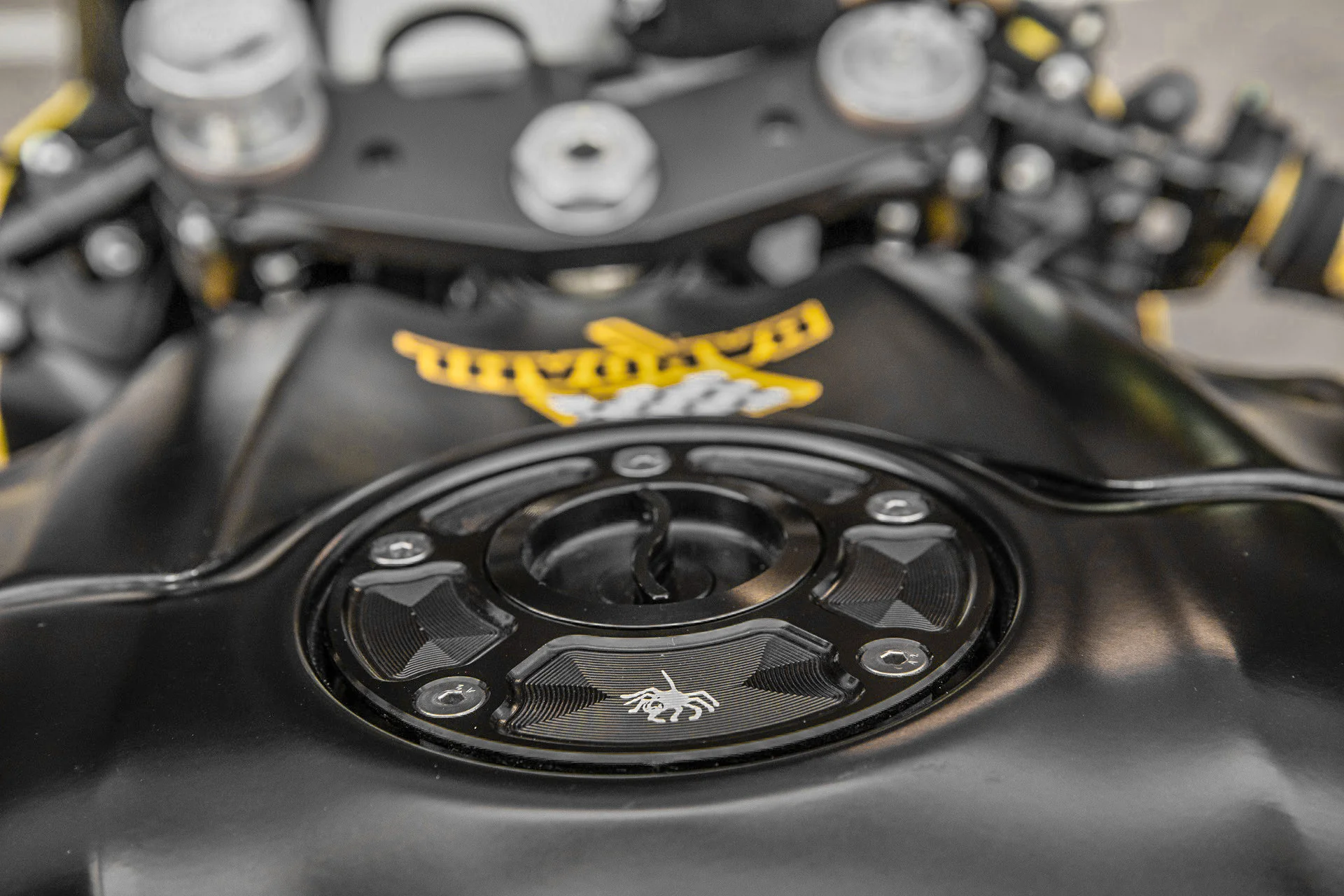Tankdeckel Schnellverschluss Spider Racing BMW M1000RR K66 (21-26) 60.B02 - Image 3