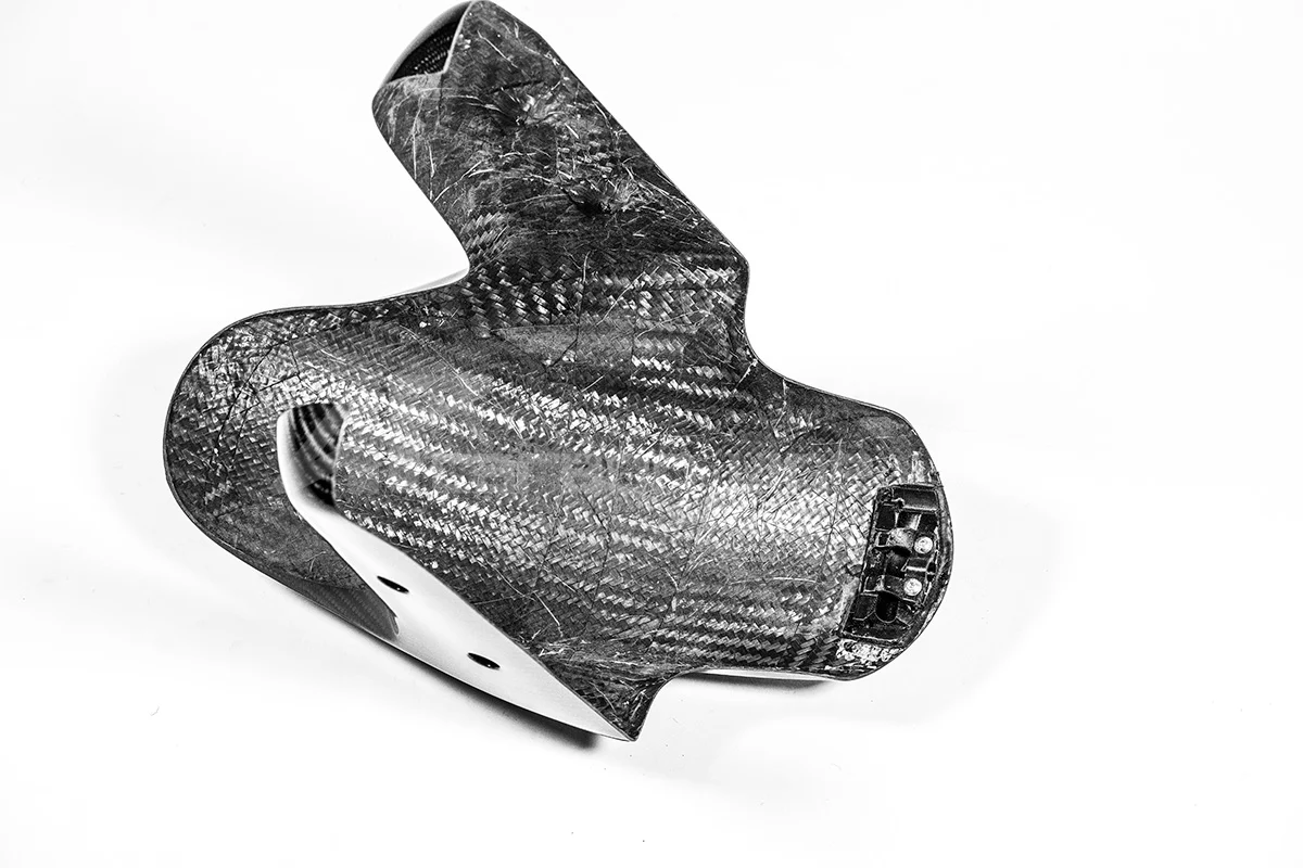 Vorderer Kotflügel 200g AP Carbon Line Ducati Panigale V4/S/R (25-26) - Image 9
